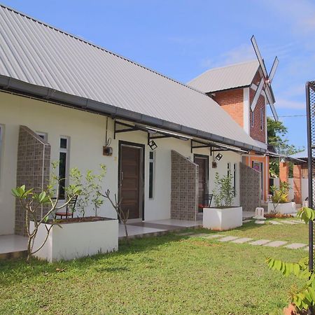 Belukar Lodges Private Homestay Pantai Cenang  Exteriér fotografie